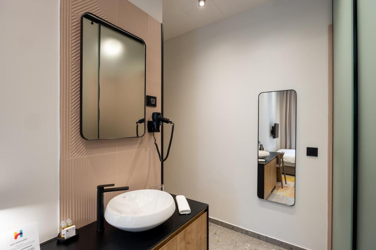 Hop Inn Rooms & Suites Белград Екстериор снимка