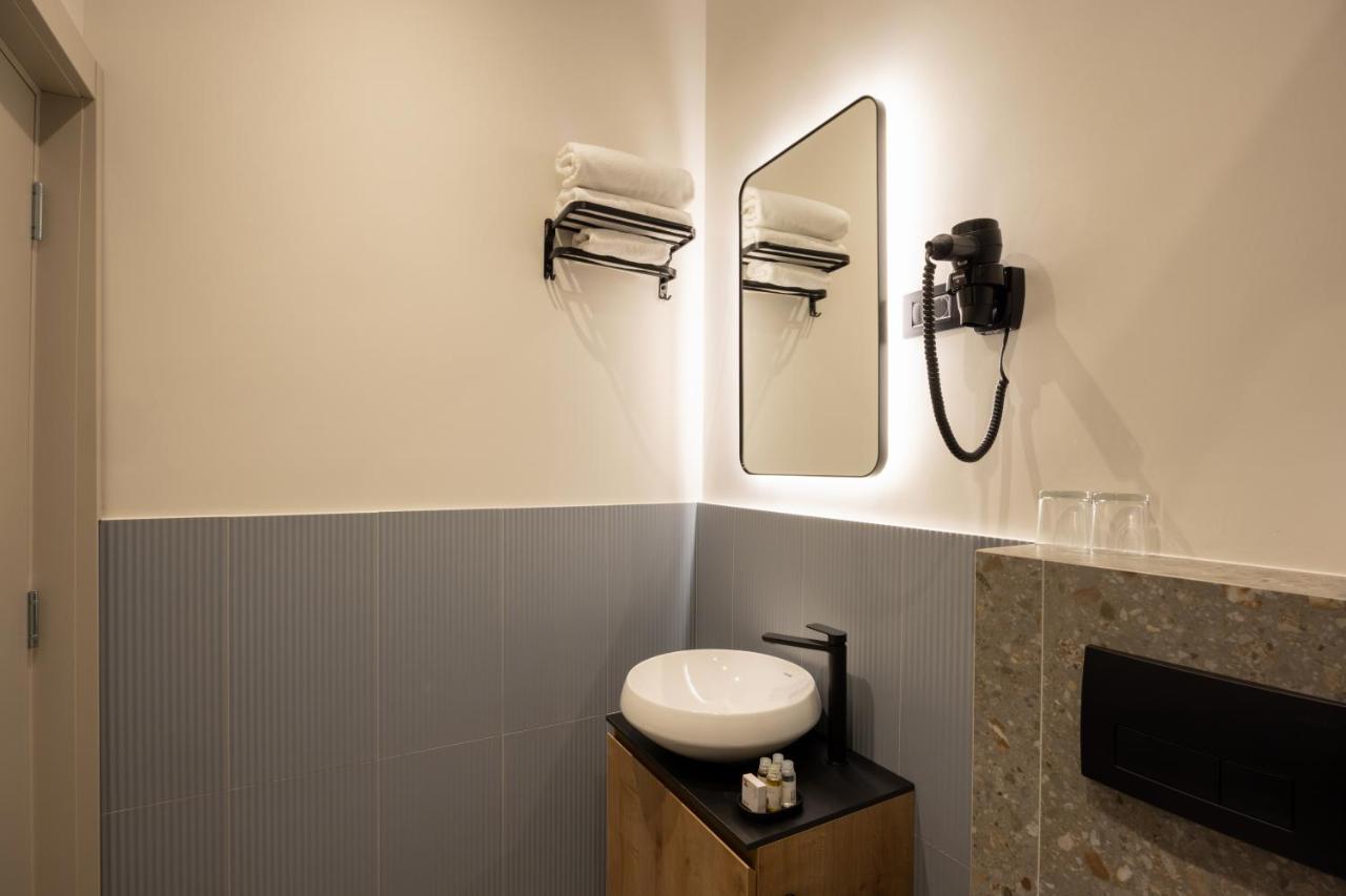 Hop Inn Rooms & Suites Белград Екстериор снимка
