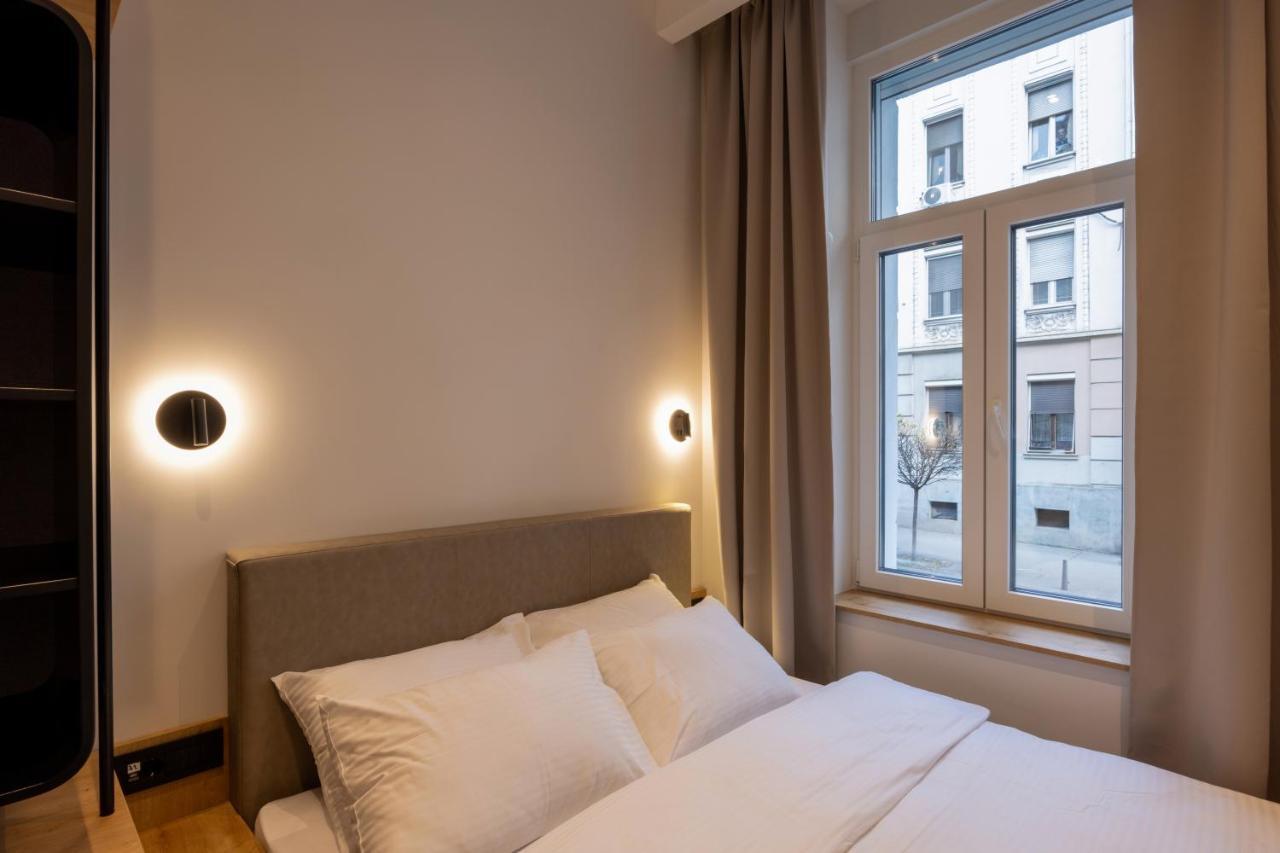 Hop Inn Rooms & Suites Белград Екстериор снимка