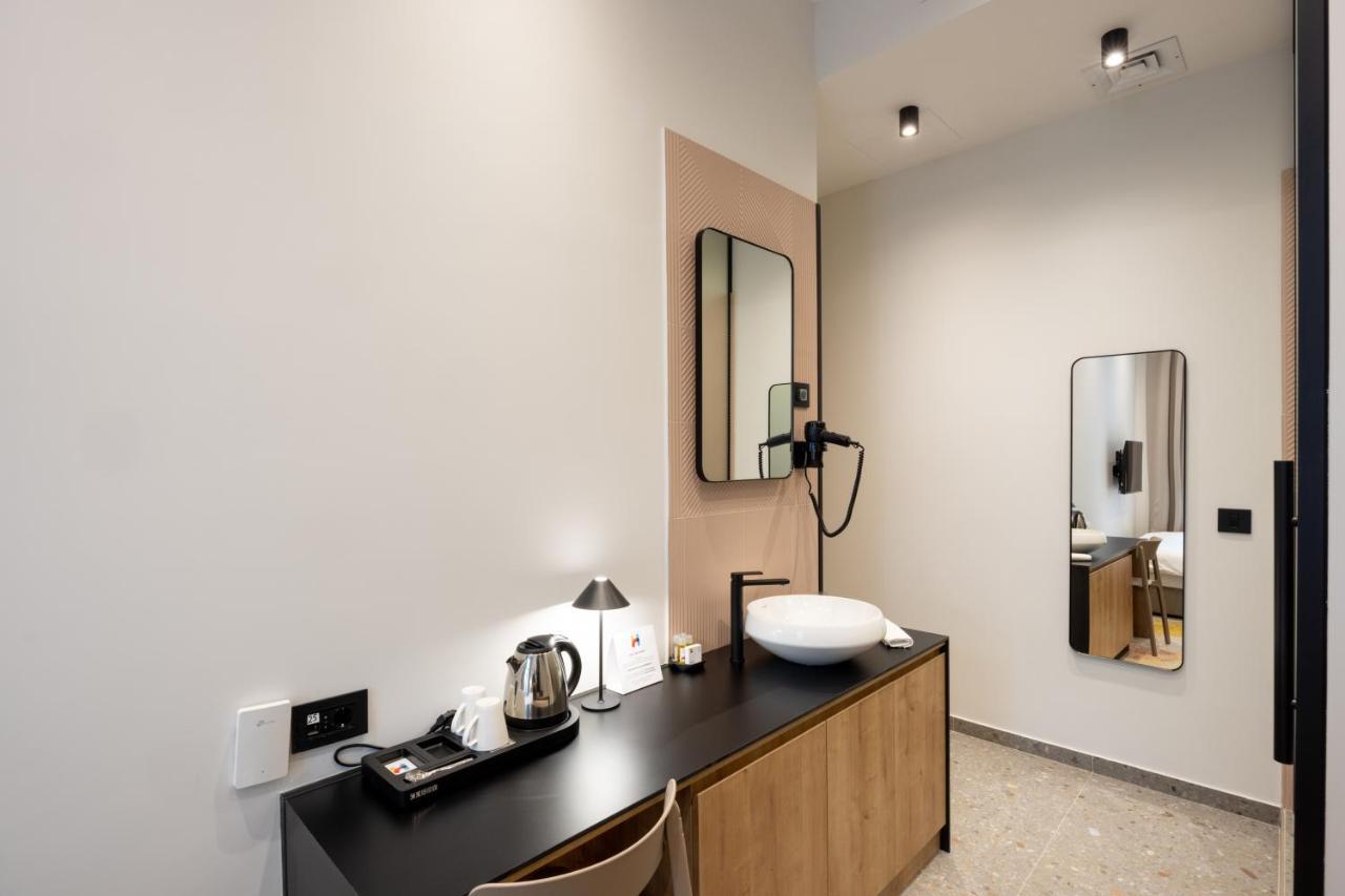 Hop Inn Rooms & Suites Белград Екстериор снимка