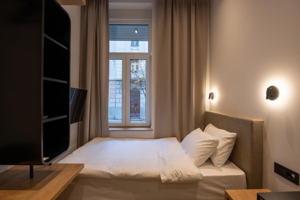 Hop Inn Rooms & Suites Белград Екстериор снимка