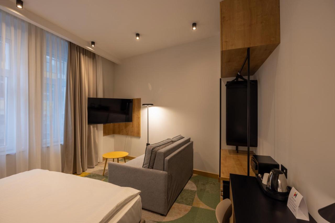 Hop Inn Rooms & Suites Белград Екстериор снимка