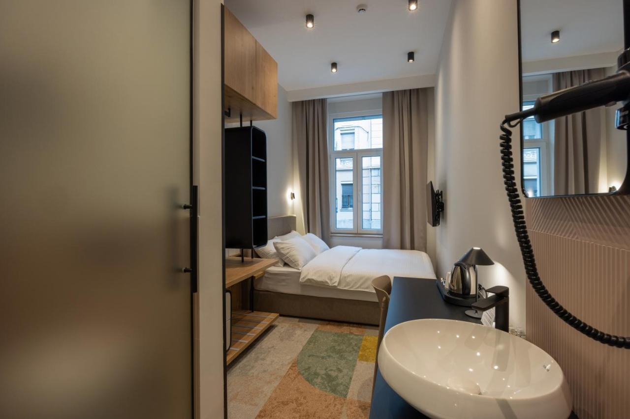 Hop Inn Rooms & Suites Белград Екстериор снимка