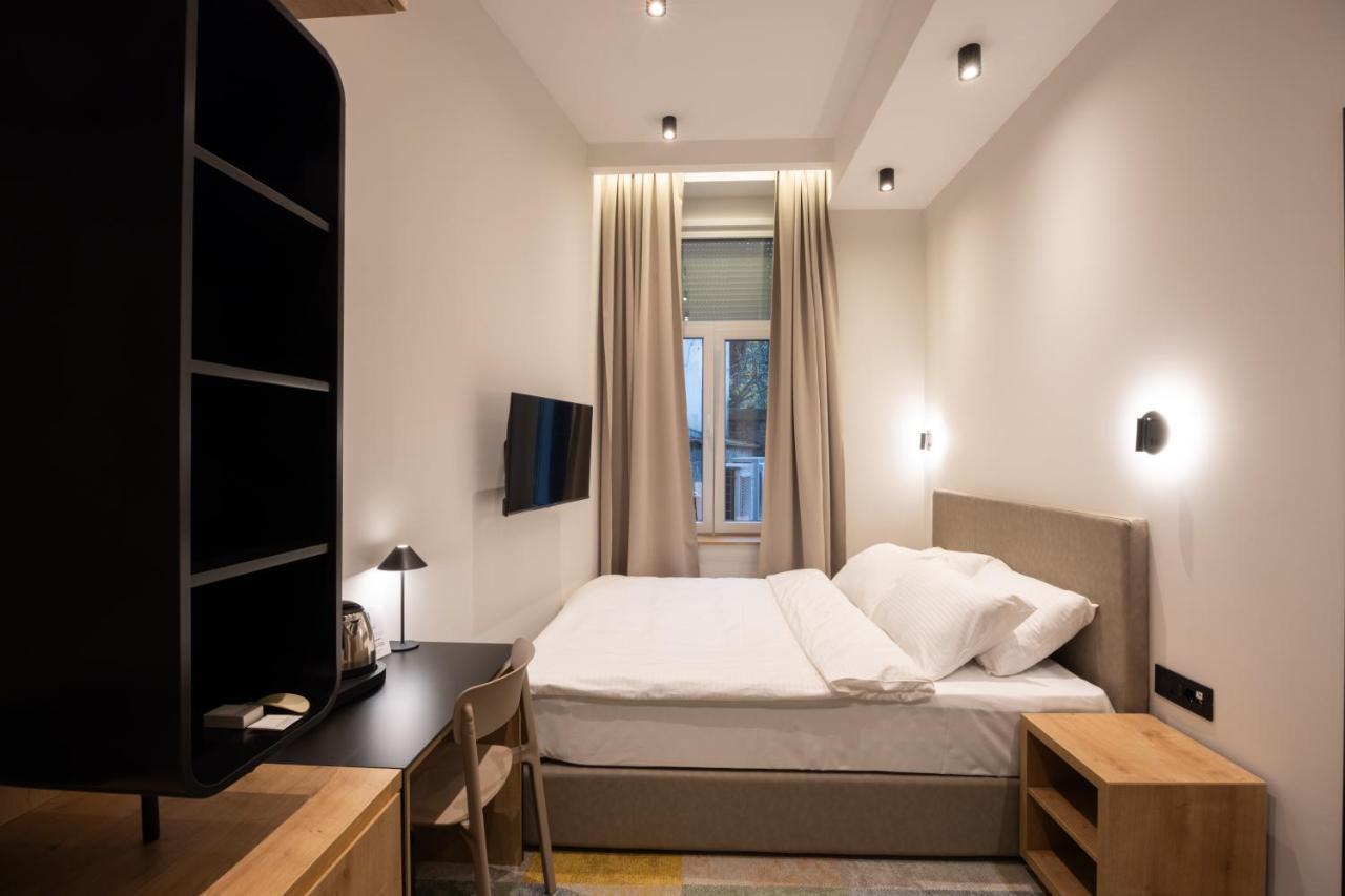 Hop Inn Rooms & Suites Белград Екстериор снимка
