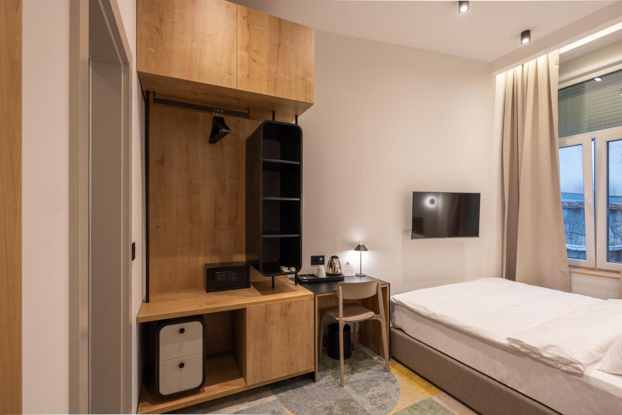 Hop Inn Rooms & Suites Белград Екстериор снимка
