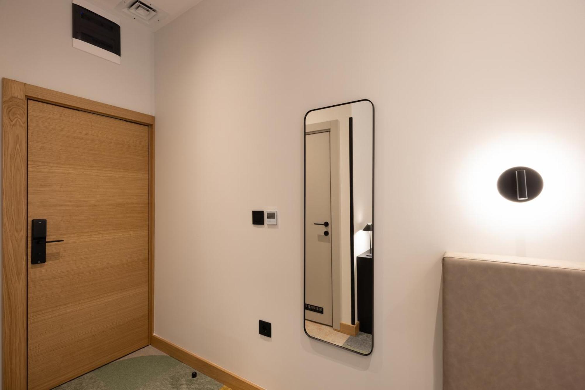 Hop Inn Rooms & Suites Белград Екстериор снимка